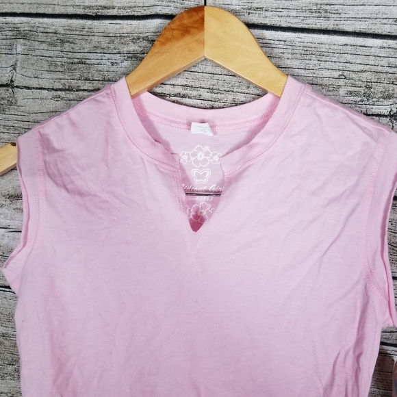 Girls Sideout Girl Pink Top Size 14.


L - Picture 3 of 7